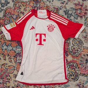 Mens Bayern Munich 23-24 Home Kit Harry Kane
